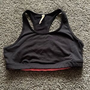 sports bra